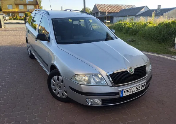 skoda octavia Skoda Octavia cena 9990 przebieg: 225500, rok produkcji 2006 z Bodzentyn